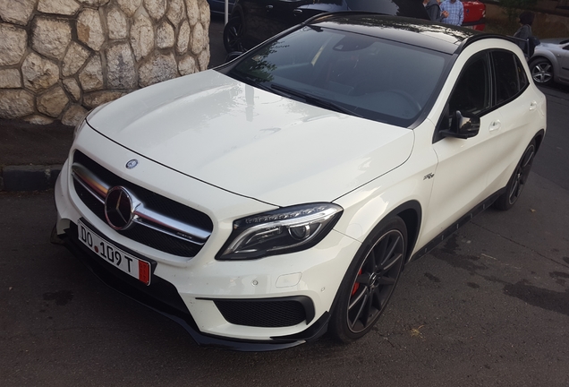 Mercedes-Benz GLA 45 AMG X156