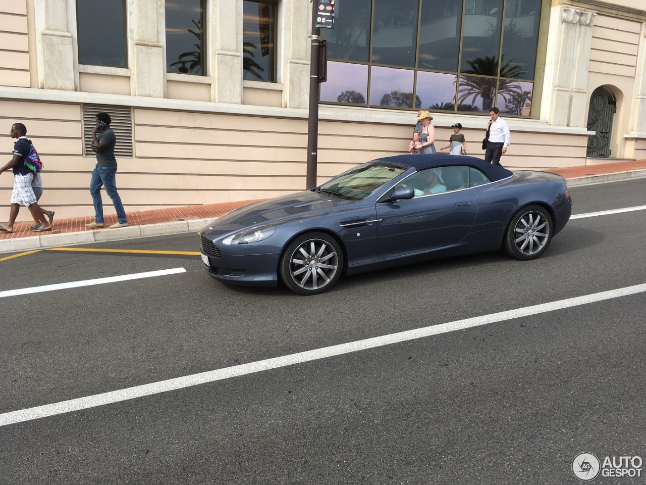 Aston Martin DB9 Volante