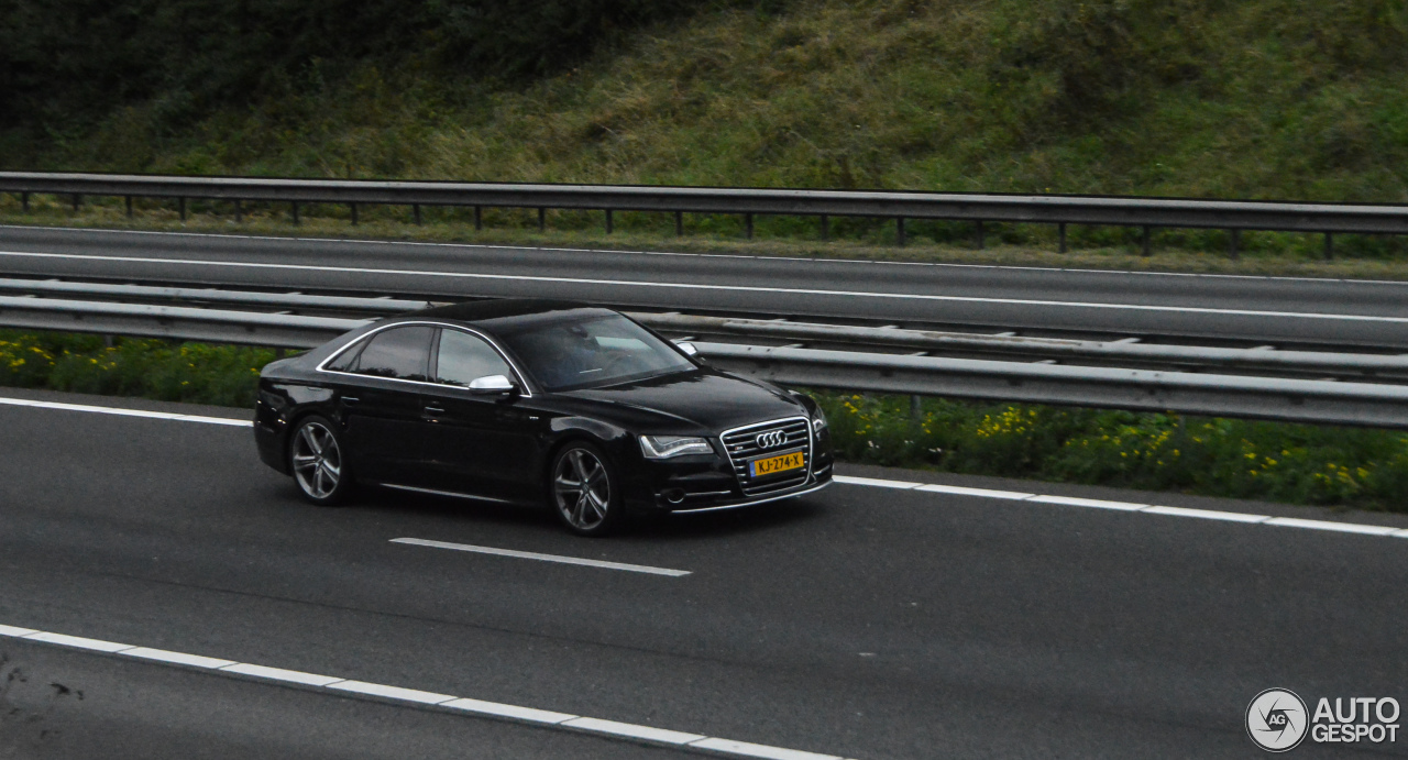 Audi S8 D4