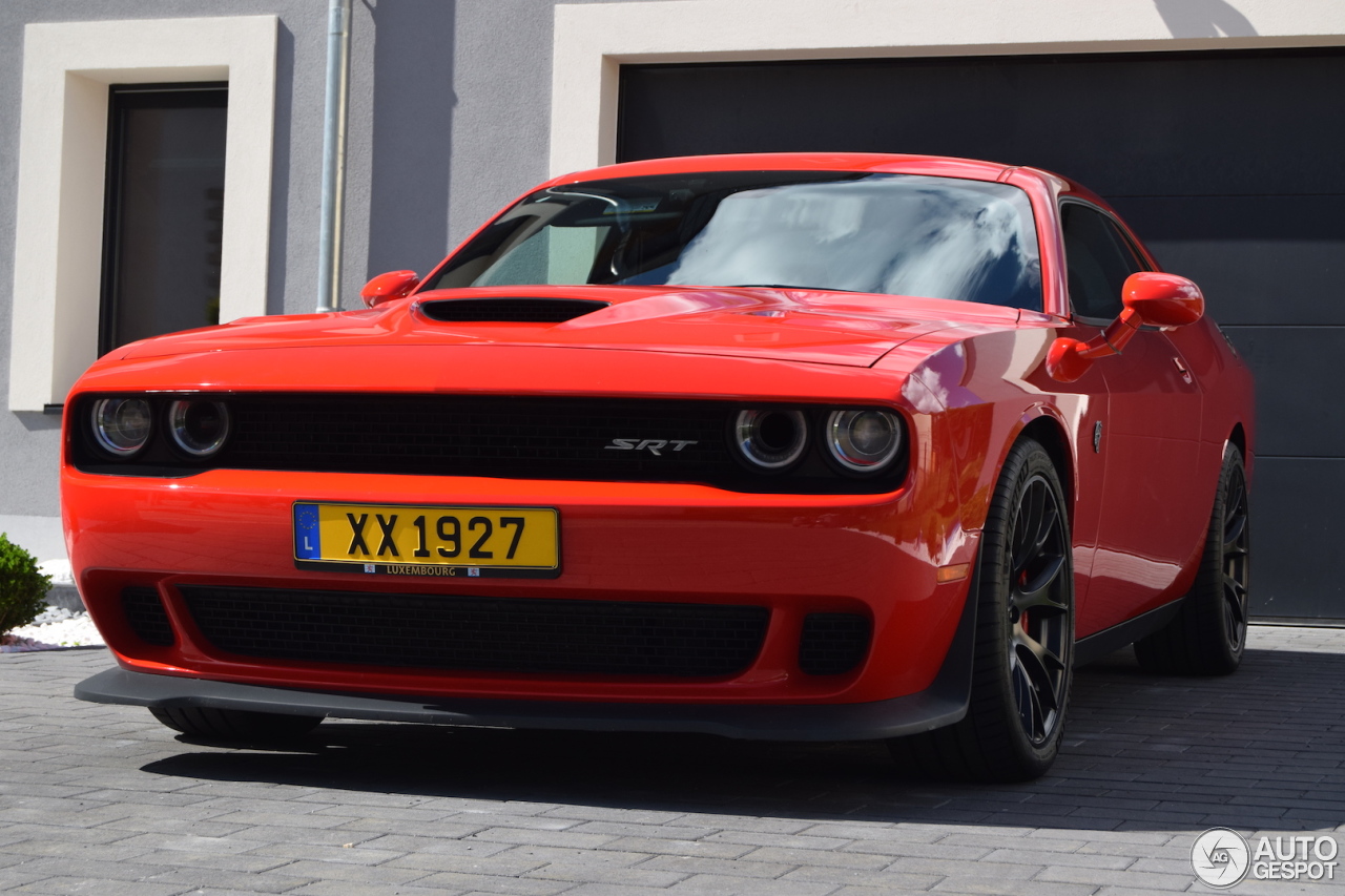 Dodge Challenger SRT Hellcat