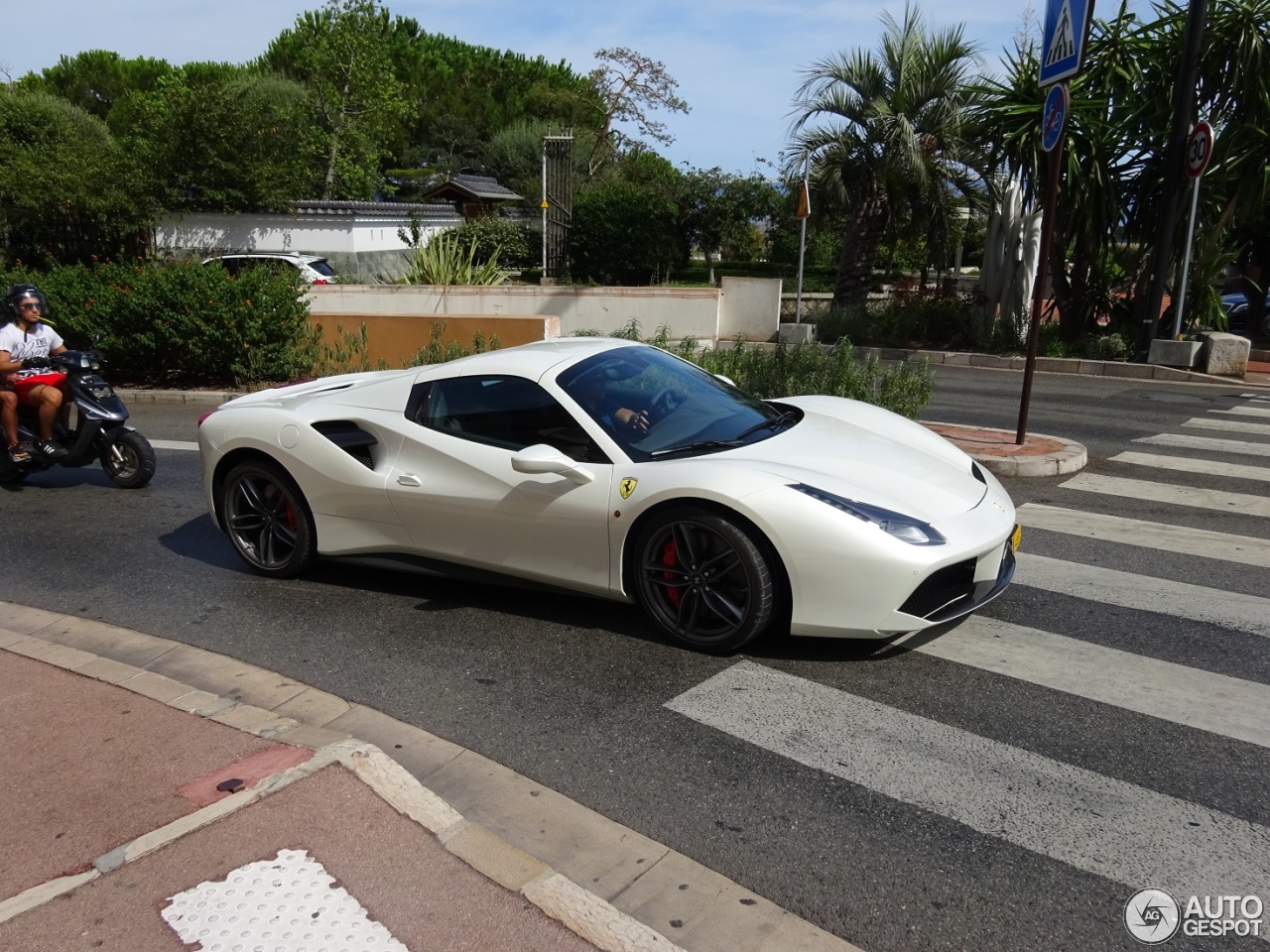 Ferrari 488 Spider