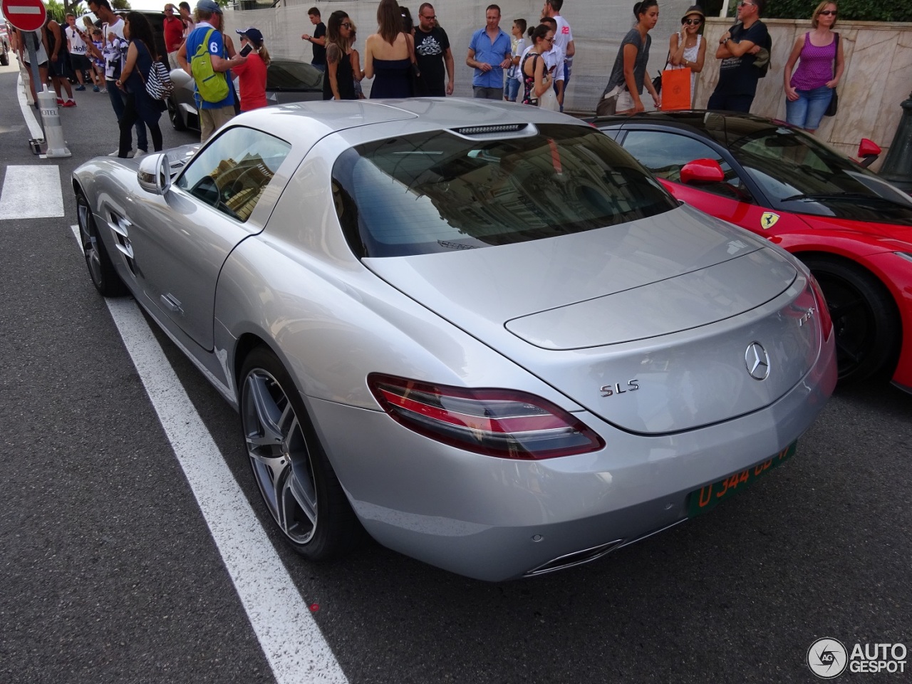 Mercedes-Benz SLS AMG