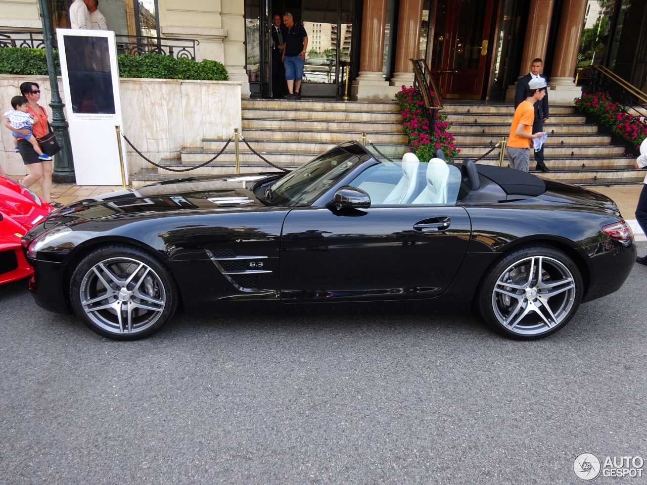 Mercedes-Benz SLS AMG Roadster