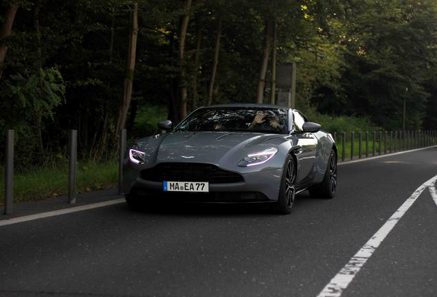 Aston Martin DB11