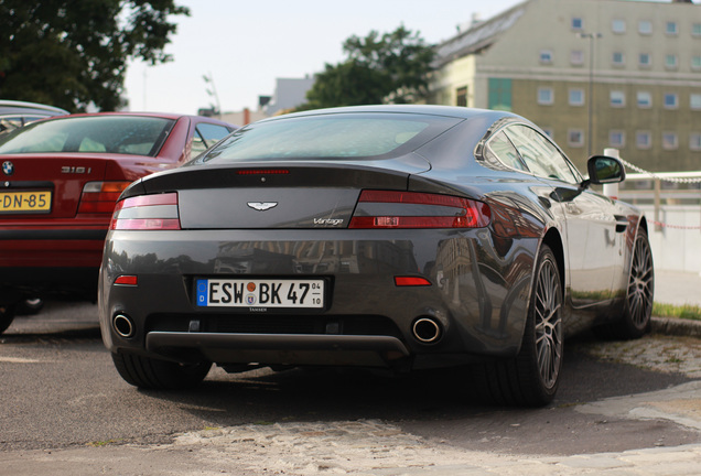 Aston Martin V8 Vantage