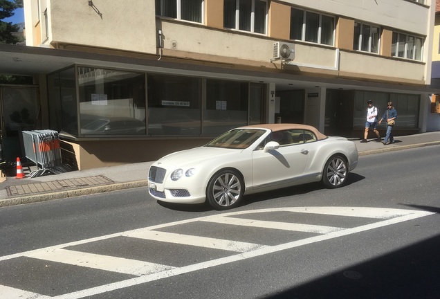 Bentley Continental GTC V8