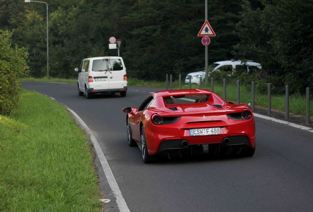 Ferrari 488 Spider