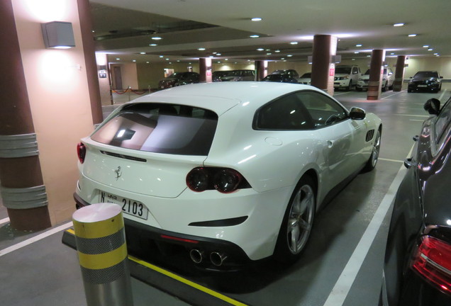 Ferrari GTC4Lusso