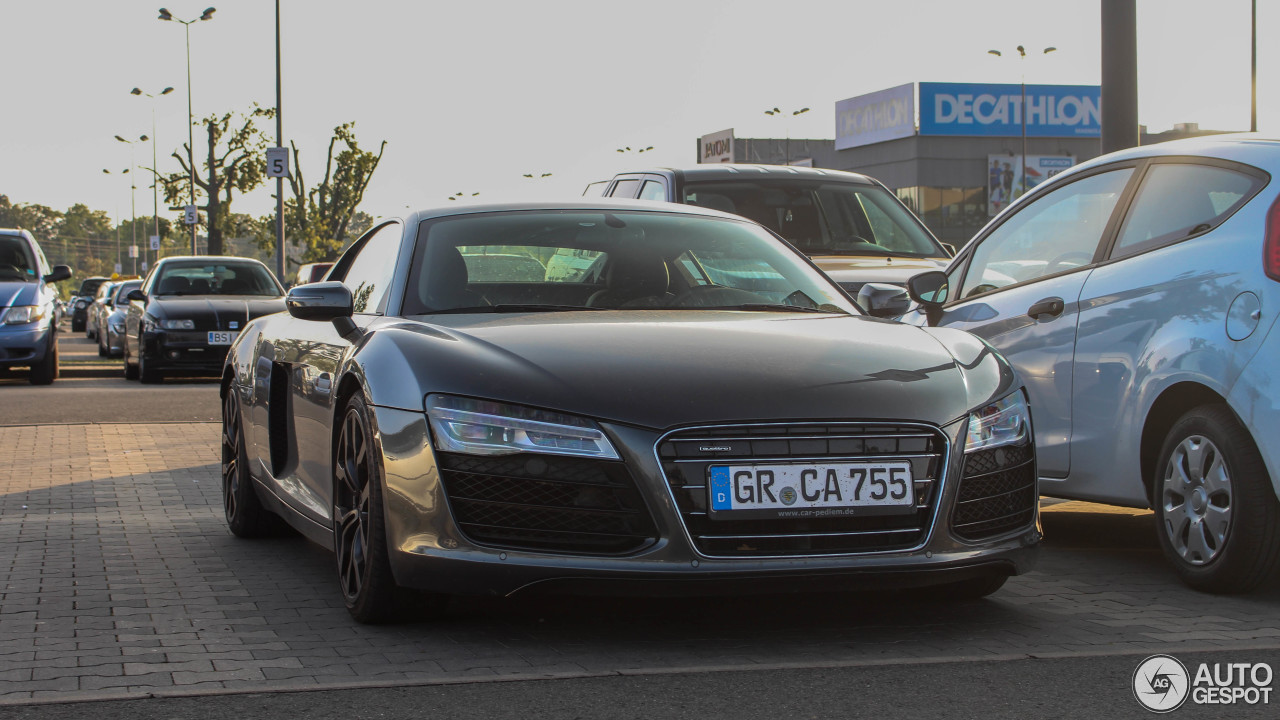 Audi R8 2013