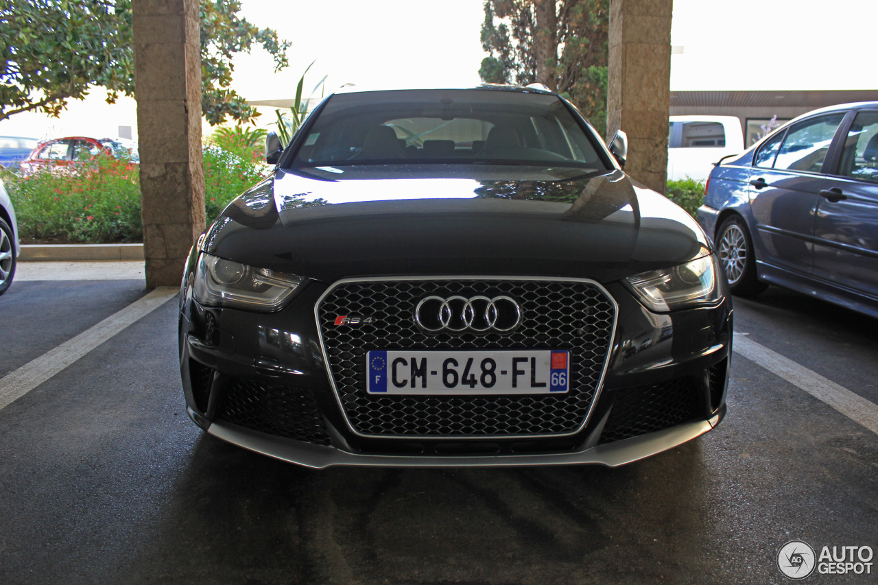 Audi RS4 Avant B8