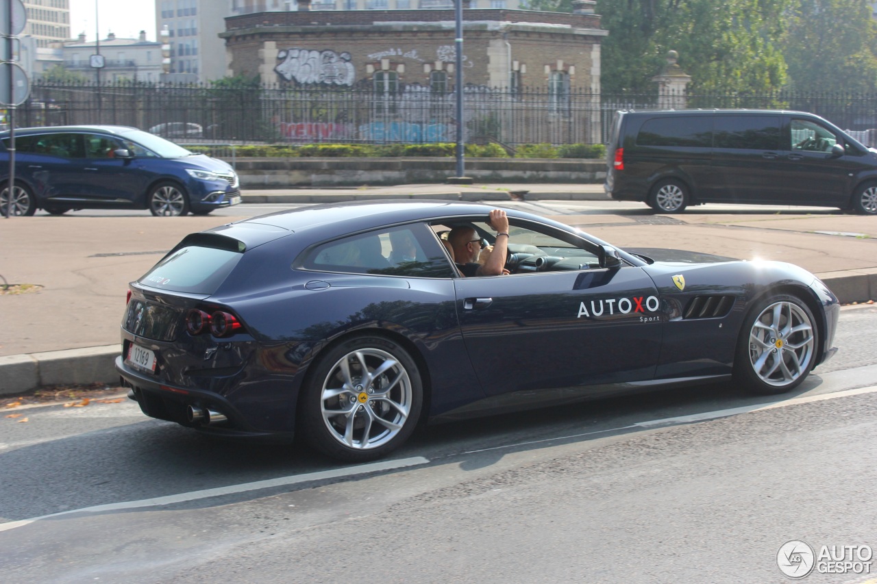 Ferrari GTC4Lusso T