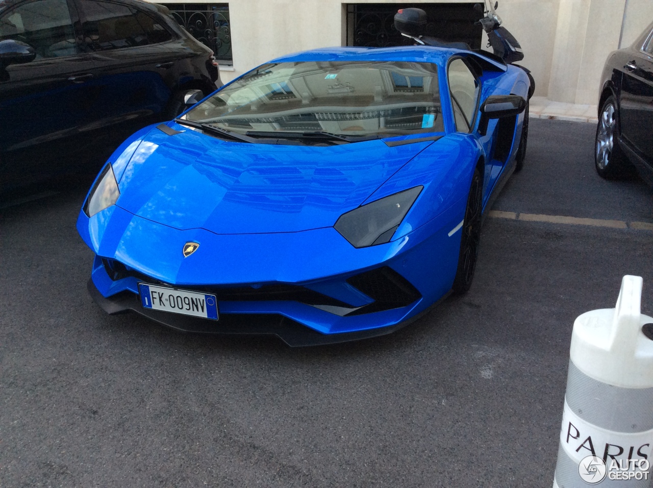 Lamborghini Aventador S LP740-4