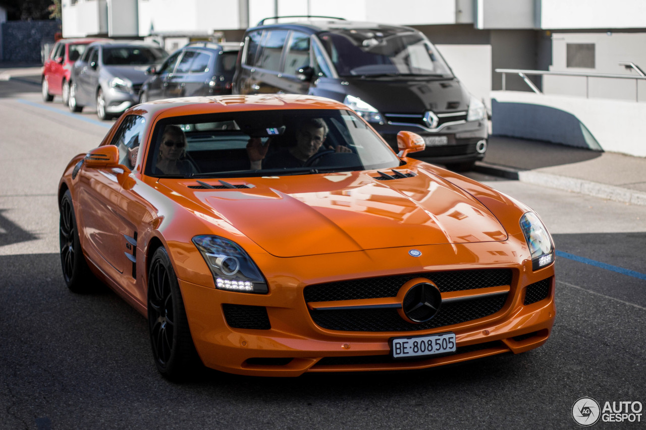 Mercedes-Benz SLS AMG