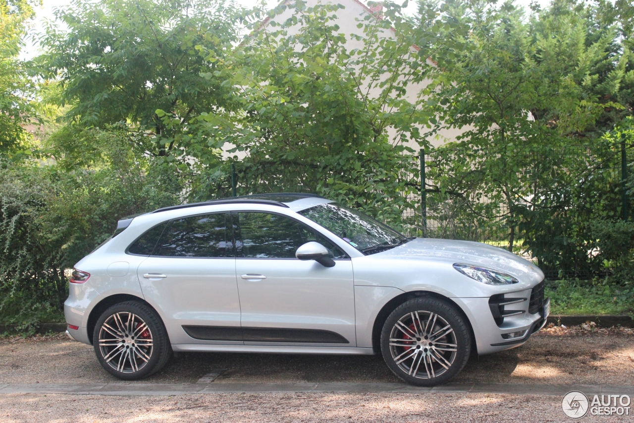 Porsche 95B Macan Turbo