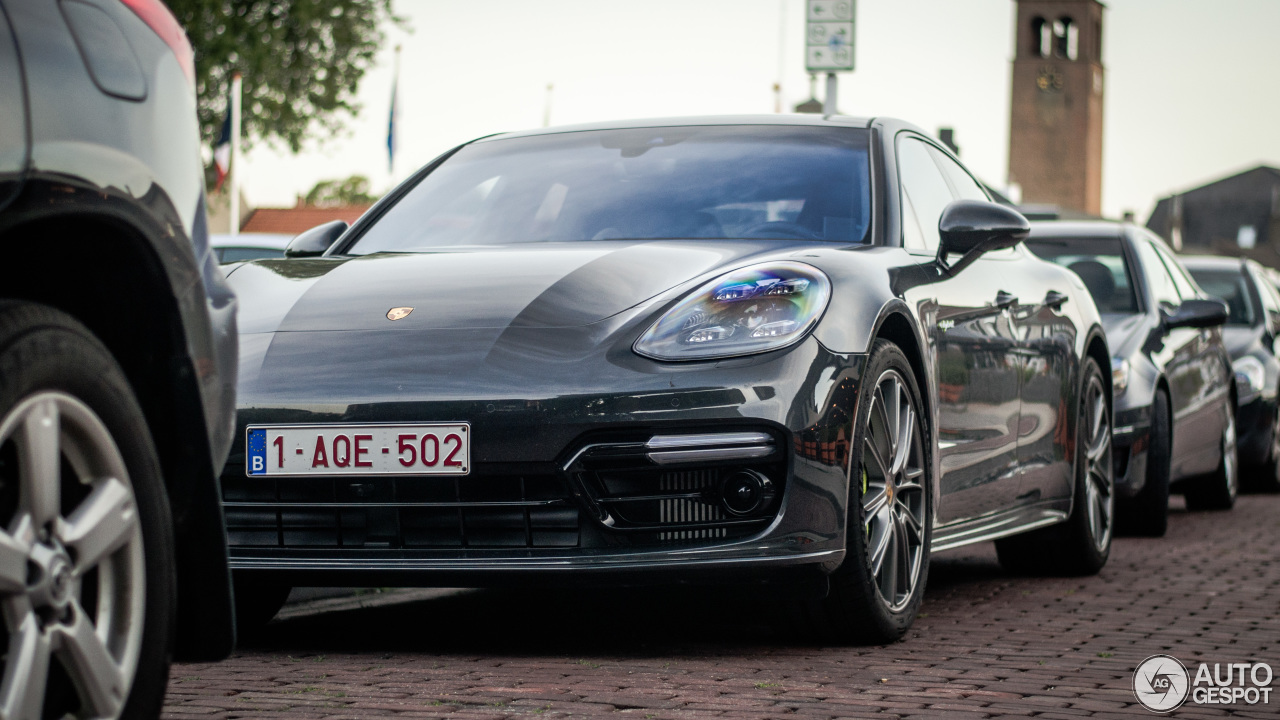 Porsche 971 Panamera Turbo S E-Hybrid