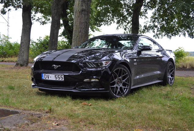 Ford Mustang GT 2015