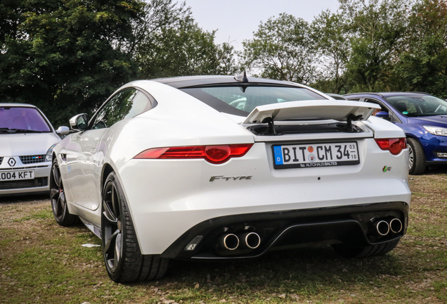 Jaguar F-TYPE R Coupé