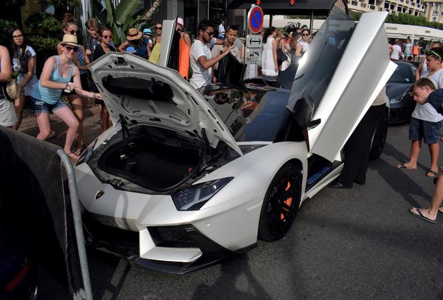 Lamborghini Aventador LP700-4 Roadster Vorsteiner Zaragoza