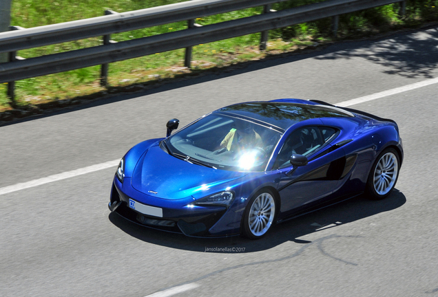 McLaren 570GT