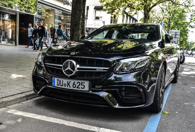 Mercedes-AMG E 63 S W213