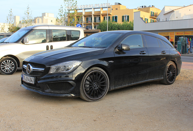 Mercedes-Benz CLA 45 AMG Shooting Brake