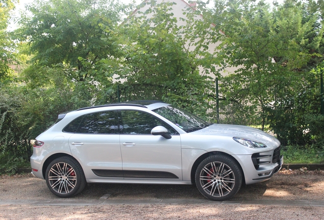 Porsche 95B Macan Turbo