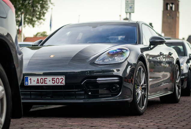 Porsche 971 Panamera Turbo S E-Hybrid