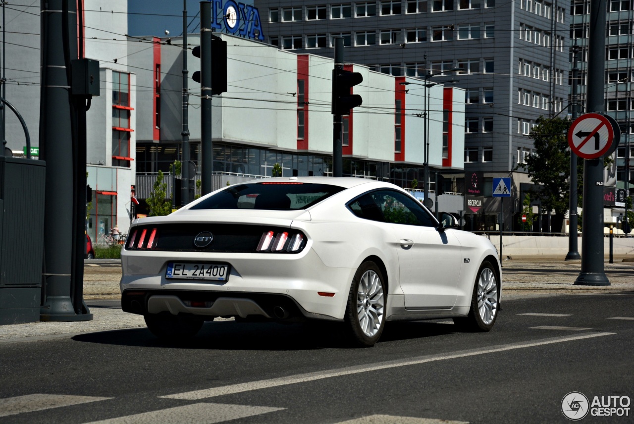 Ford Mustang GT 2015