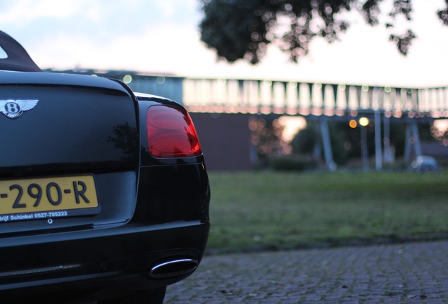 Bentley Continental GTC 2012