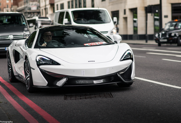 McLaren 570GT