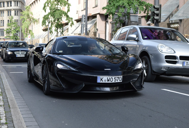 McLaren 570S