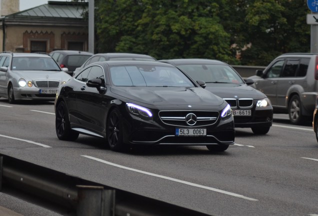 Mercedes-AMG S 63 Coupé C217