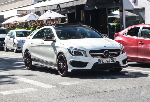 Mercedes-Benz CLA 45 AMG OrangeArt Edition C117