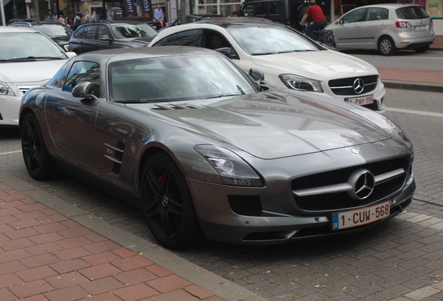 Mercedes-Benz SLS AMG