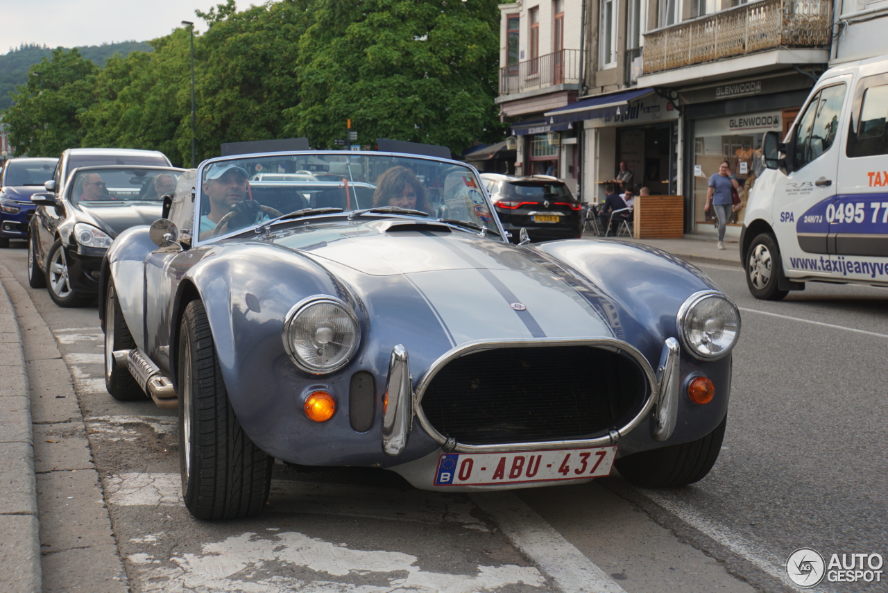 AC Cobra 427