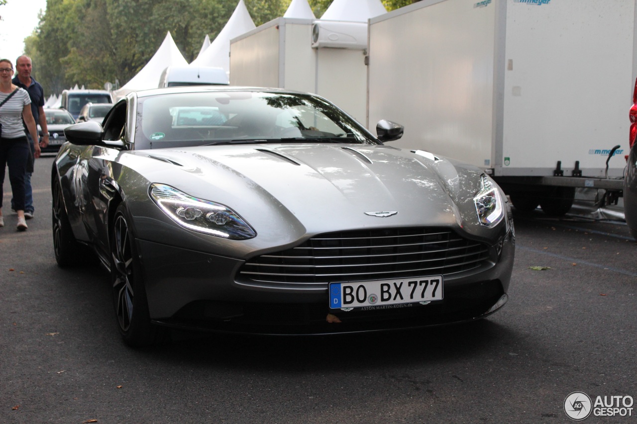 Aston Martin DB11