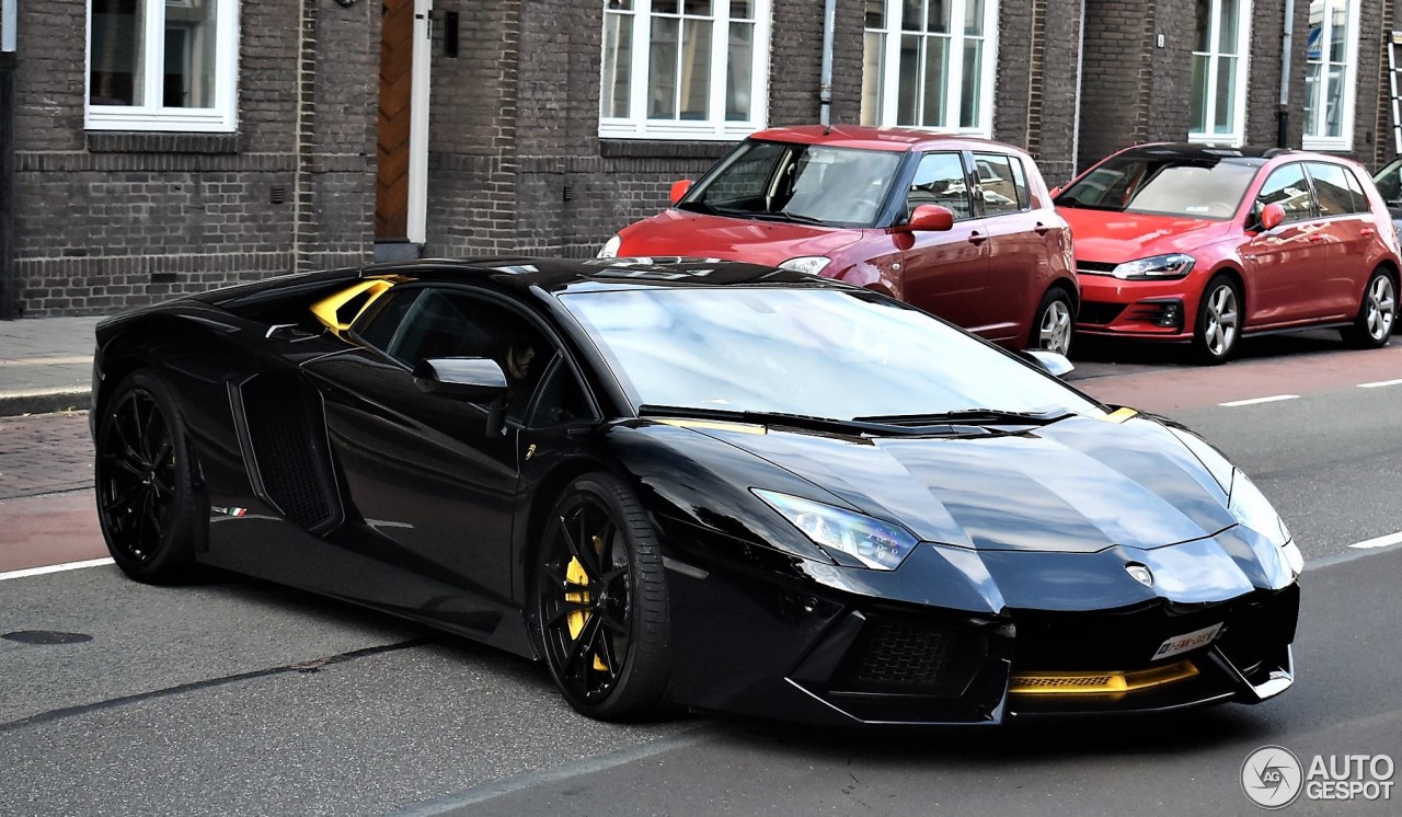 Lamborghini Aventador LP700-4