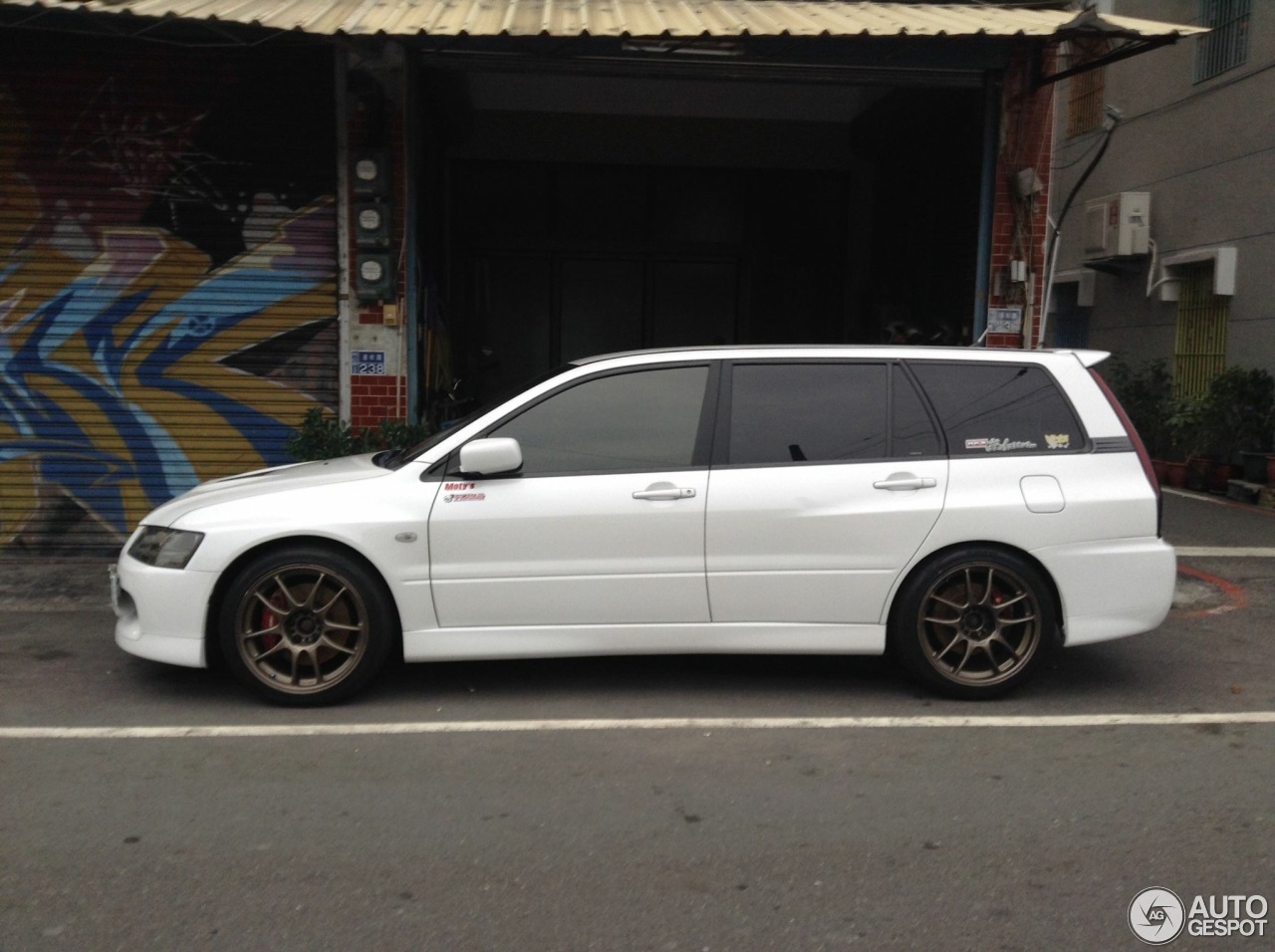 Mitsubishi Lancer Evolution IX Wagon GT