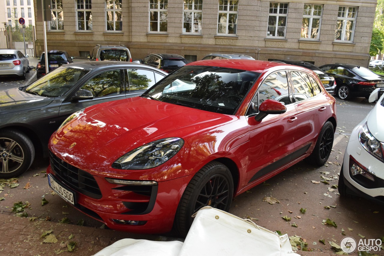 Porsche 95B Macan GTS