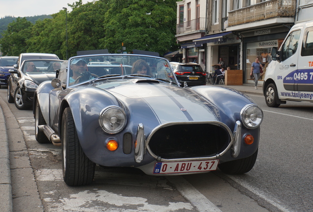 AC Cobra 427