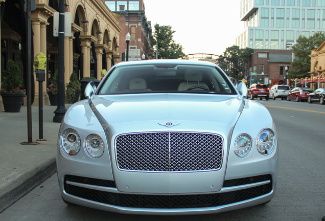 Bentley Flying Spur V8