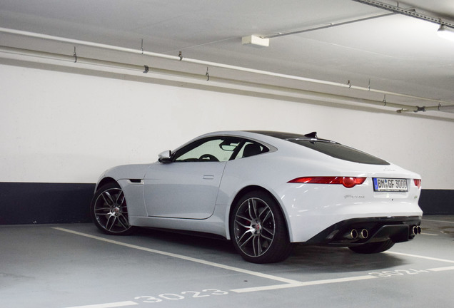 Jaguar F-TYPE R Coupé