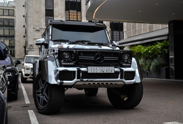 Mercedes-Benz G 500 4X4²