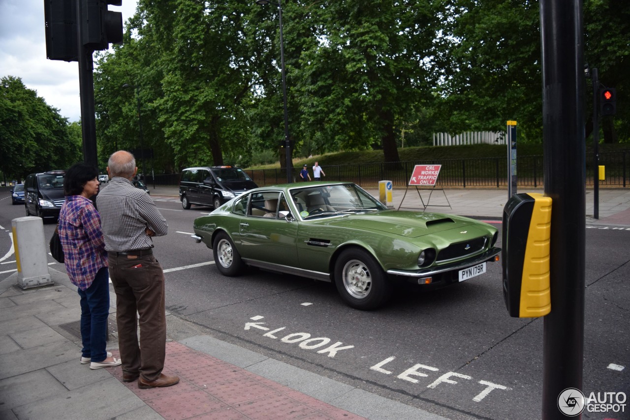 Aston Martin V8 Series 3