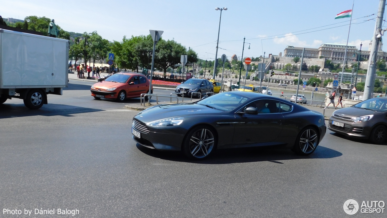 Aston Martin Virage 2011