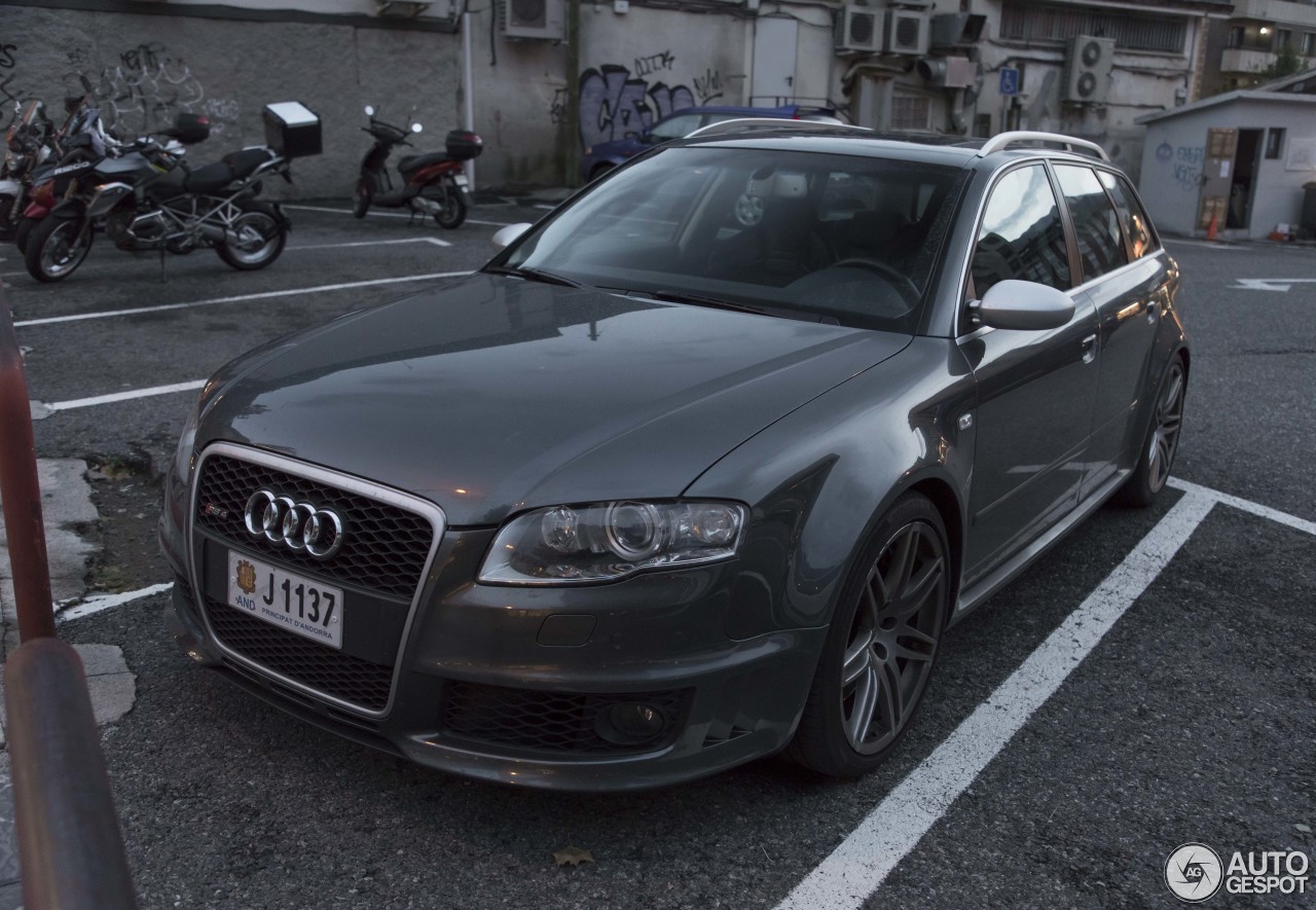 Audi RS4 Avant B7