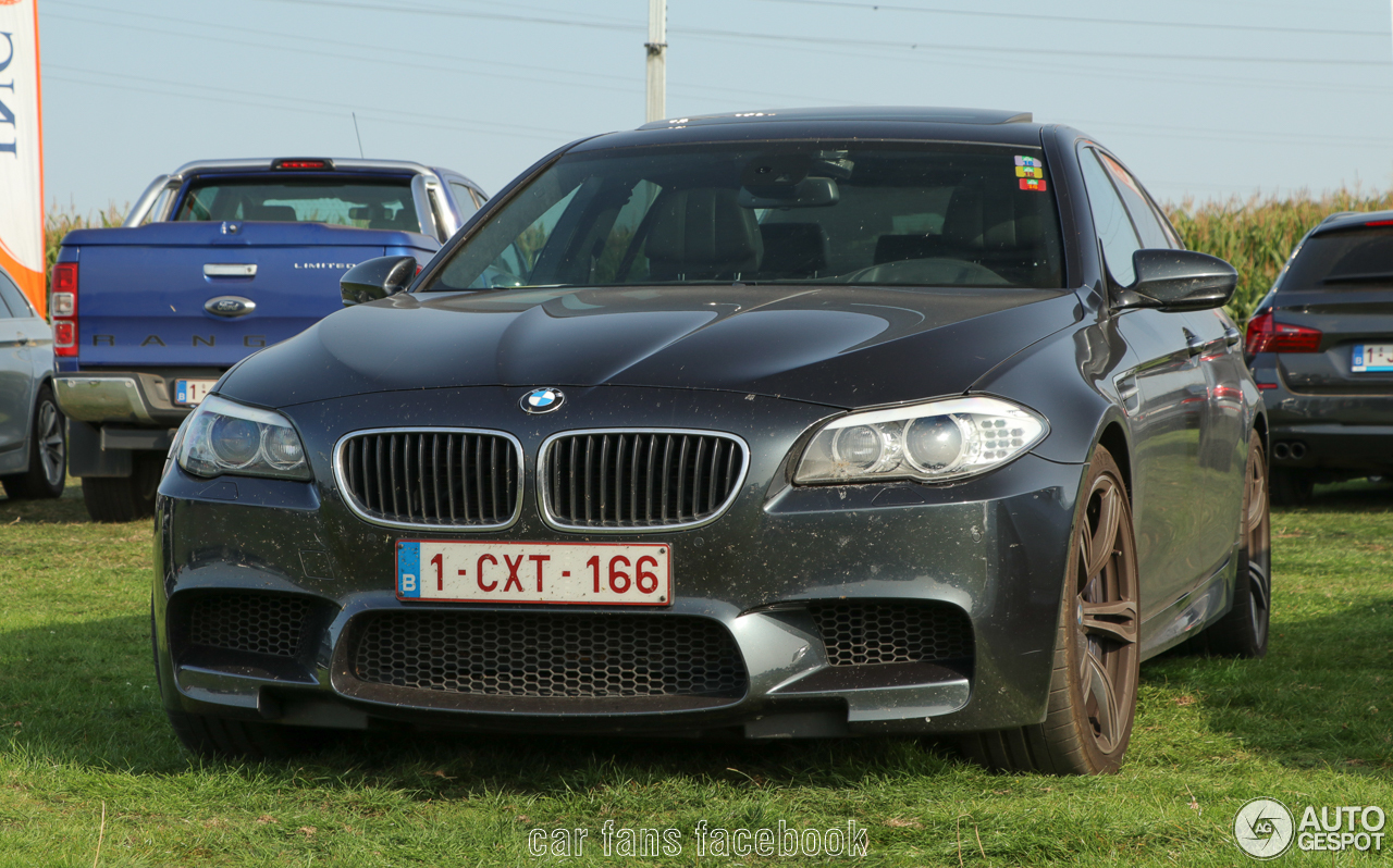 BMW M5 F10 2011