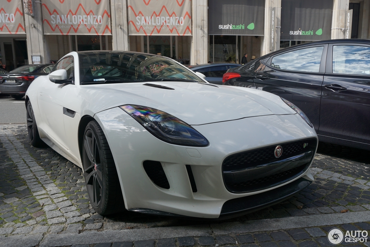 Jaguar F-TYPE R Coupé