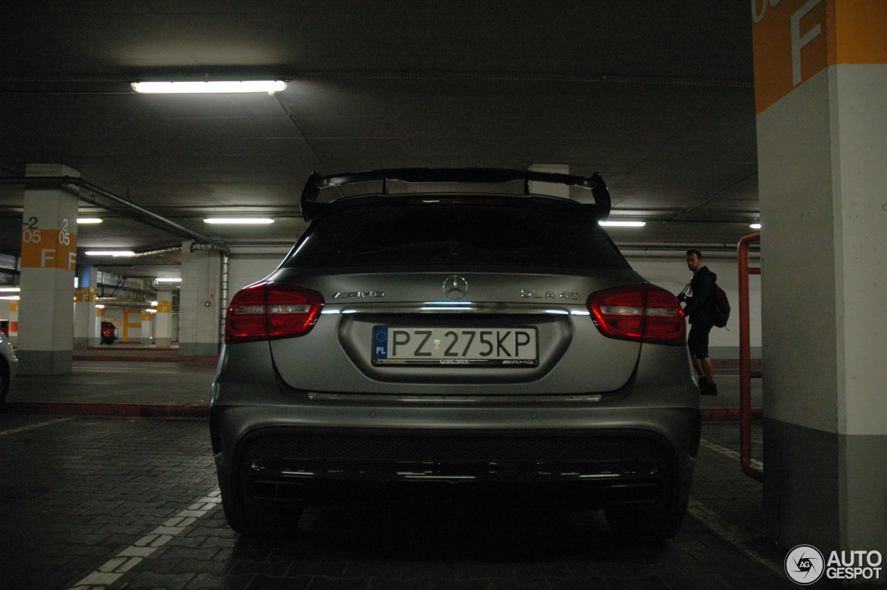 Mercedes-AMG GLA 45 X156