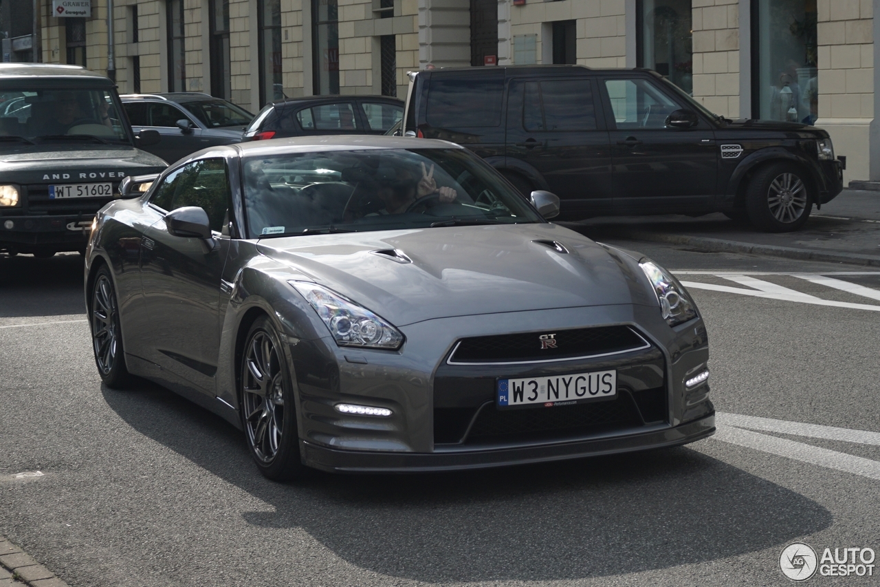 Nissan GT-R 2011